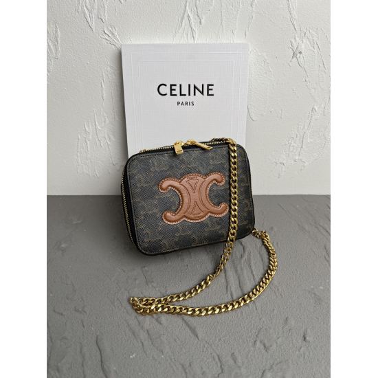 20240315 P750 CELIN-E 2023 Early Spring | Box On Chain Small Box New Small Box Launched ☑️～ Box body+adjustable chain shoulder strap, paired with the Triumphal Arch logo leather label, full of design sense, cute and special~the capacity is not small, it c