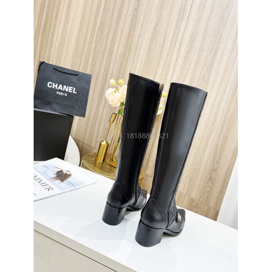 10.21 CHANEL Chanel sss exclusive autumn and winter high-end customization, major stars and net red catwalk models a century of classics! Yards; 35-41.