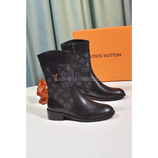 10.21 LV 8-inch mid-boots are shipped, fabric: classic presbyopic leather + imported cowhide, outsole size: 35-41 (42 can be customized)