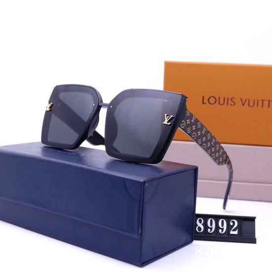 11.18 Comes with An Original Gift BoxLV Sunglasses Model 8992