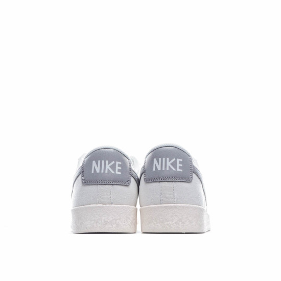 Nike Blazer Low LX Low Bond Sneakers